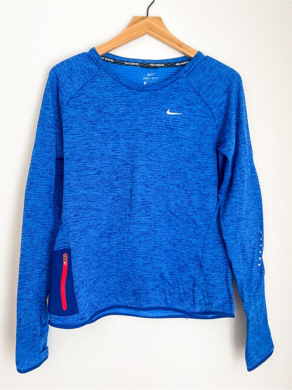 Nike Dri-FIT Element Blue Long Sleeve Running Top Thumbholes Zip Pocket M